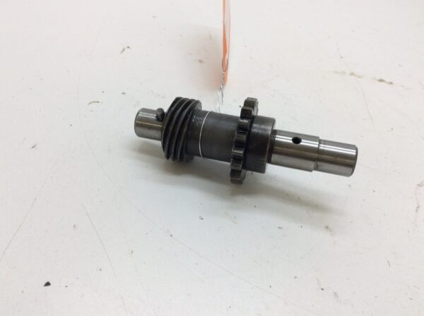 1984 Suzuki Reverse Idler Shaft W Odometer Drive Gear - Image 4
