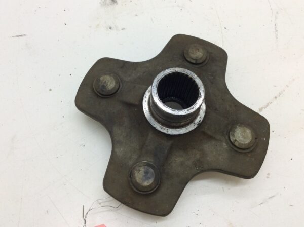 2001 Honda Right Rear Hub - Image 2
