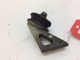 2000 Yamaha Motor Mount Bracket Upper Front W Damper