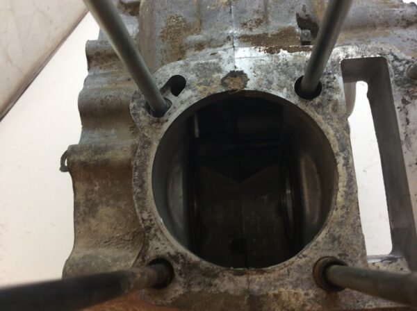 1984 Suzuki Crankcase - Image 5