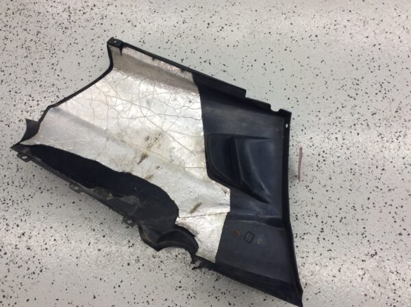 1995 Yamaha RH Side Panel - Image 4