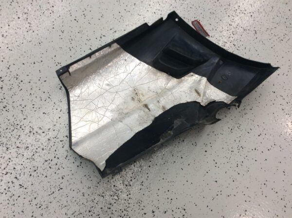 1995 Yamaha RH Side Panel - Image 5