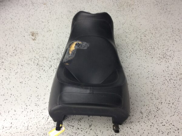 2005 Ski-Doo Front seat - Image 4