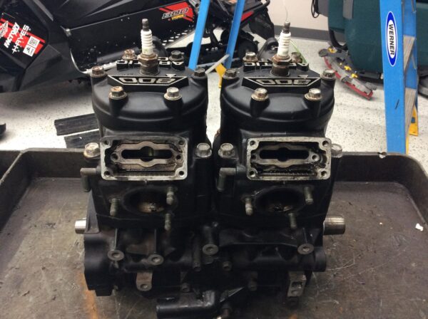 2002 Arctic Cat Motor - Image 3