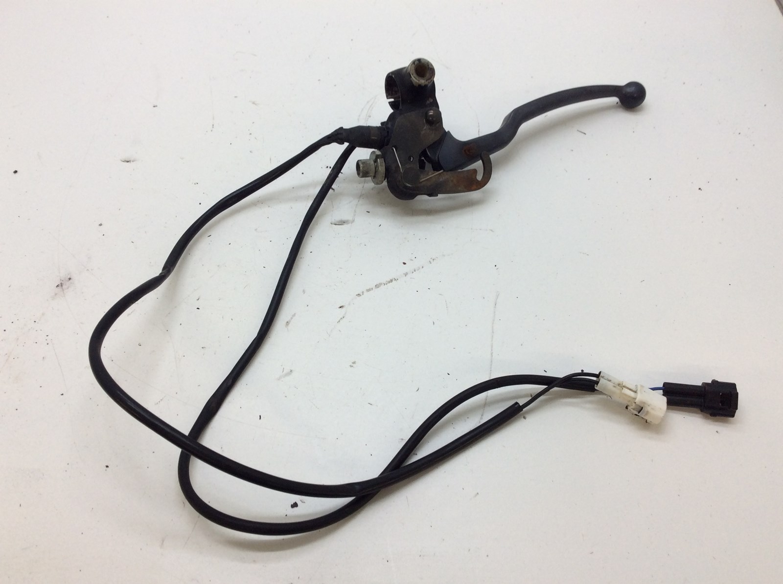 2002 Suzuki Brake Lever Assembly - Image 3