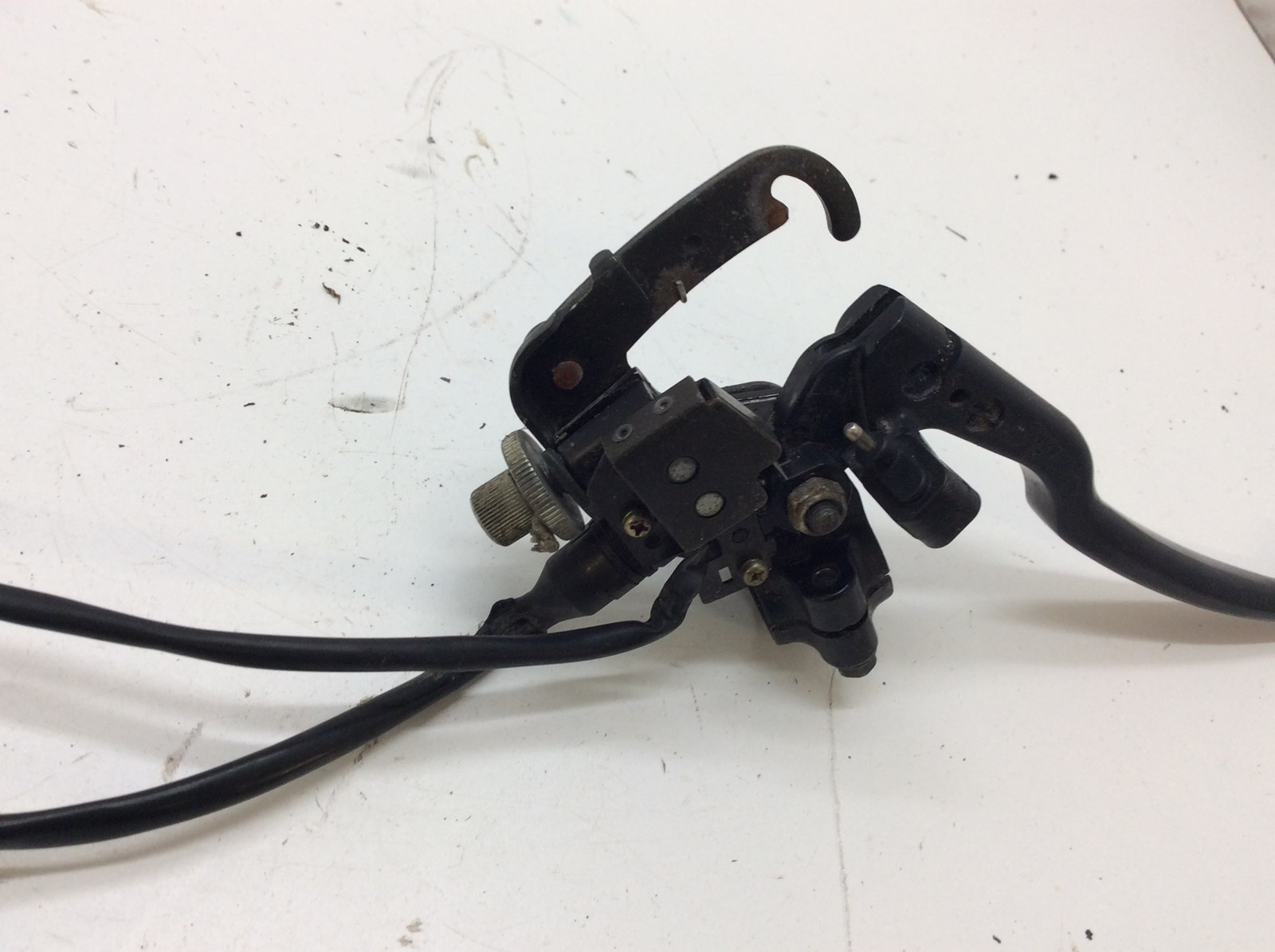 2002 Suzuki Brake Lever Assembly - Image 5