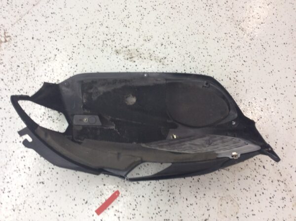 2006 Yamaha RH Side Panel - Image 5