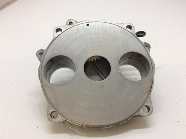 1998 Ski-Doo Oil Pump W/ Gear And Mounting Flange - Image 4