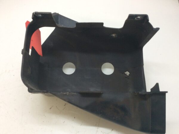 1989 Yamaha Engine Shroud - Image 5