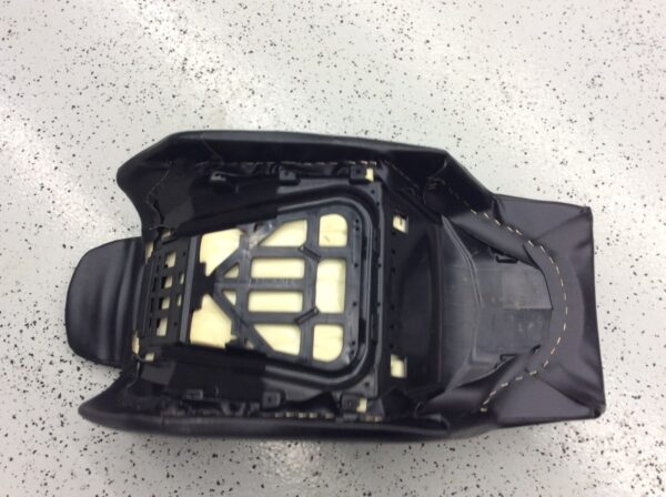 2007 Arctic Cat Seat - Image 4
