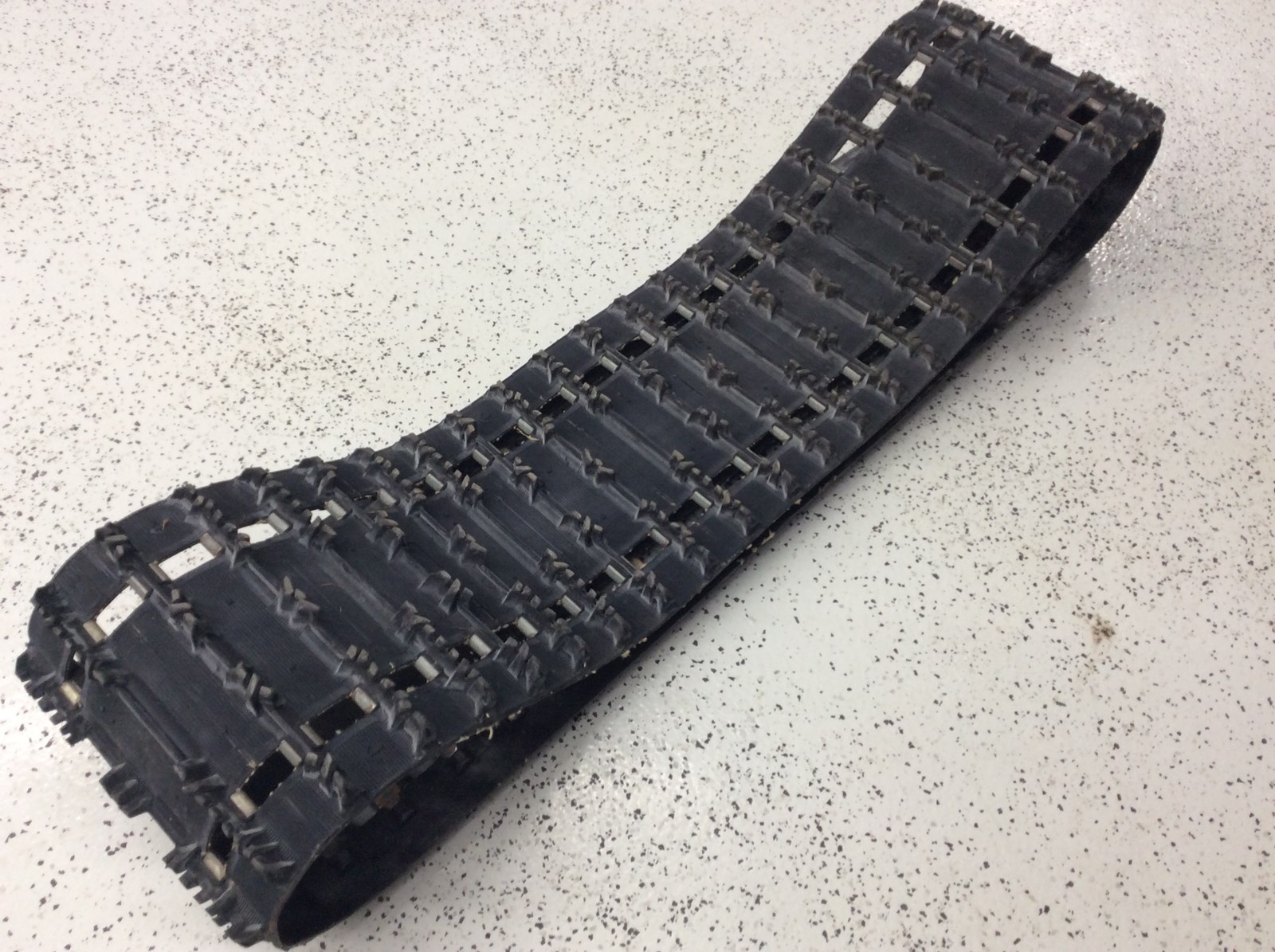 2016 Ski-Doo 15x129x1.25 Track - Image 4