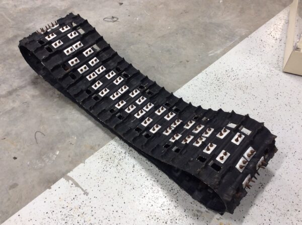 2005 Arctic Cat 15x121x1" Track - Image 4