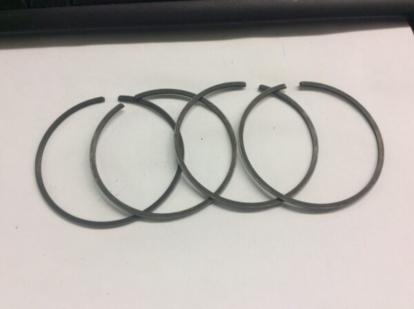 Piston Ring Set of 4 - Image 2