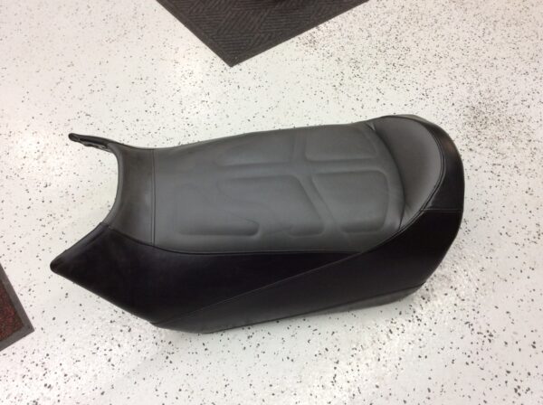 2008 Yamaha Seat - Image 2