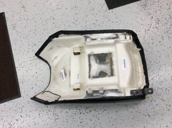 2008 Yamaha Seat - Image 3