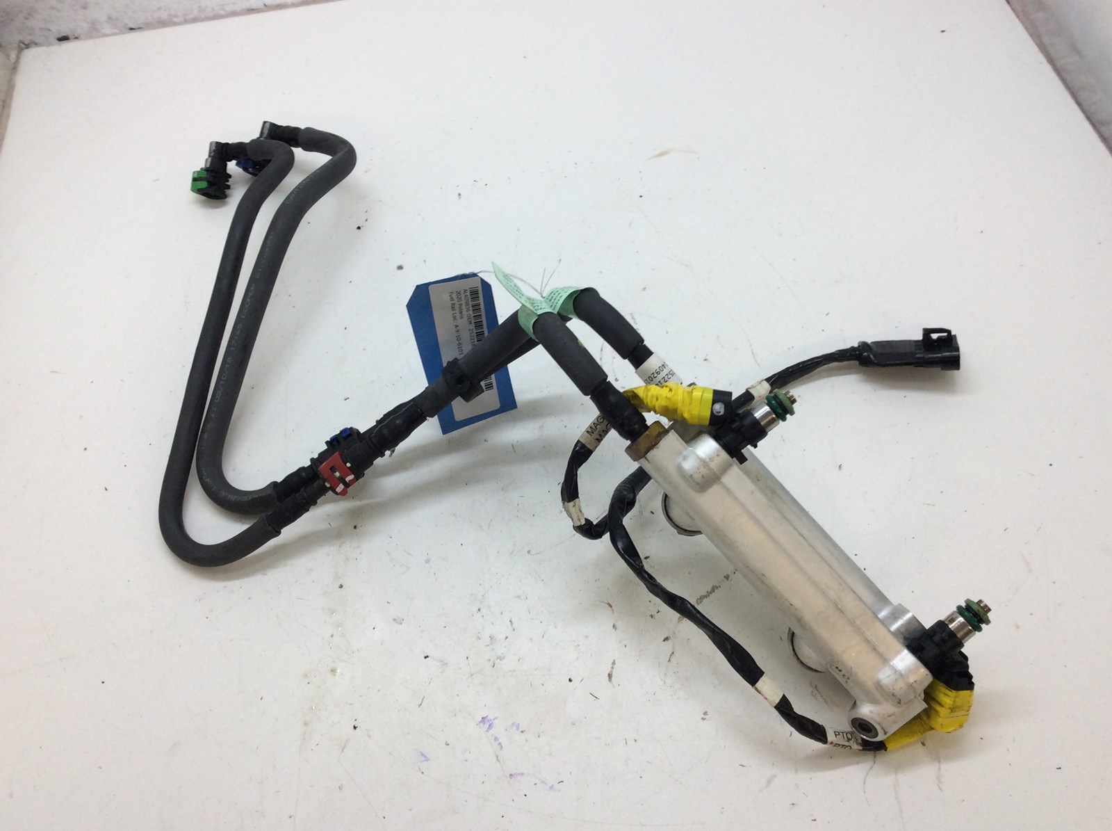 2020 Polaris Fuel rail W Yellow Injectors And Harness - fits Switchback XCR 800