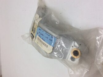 2005 Polaris LH Ski Spindle