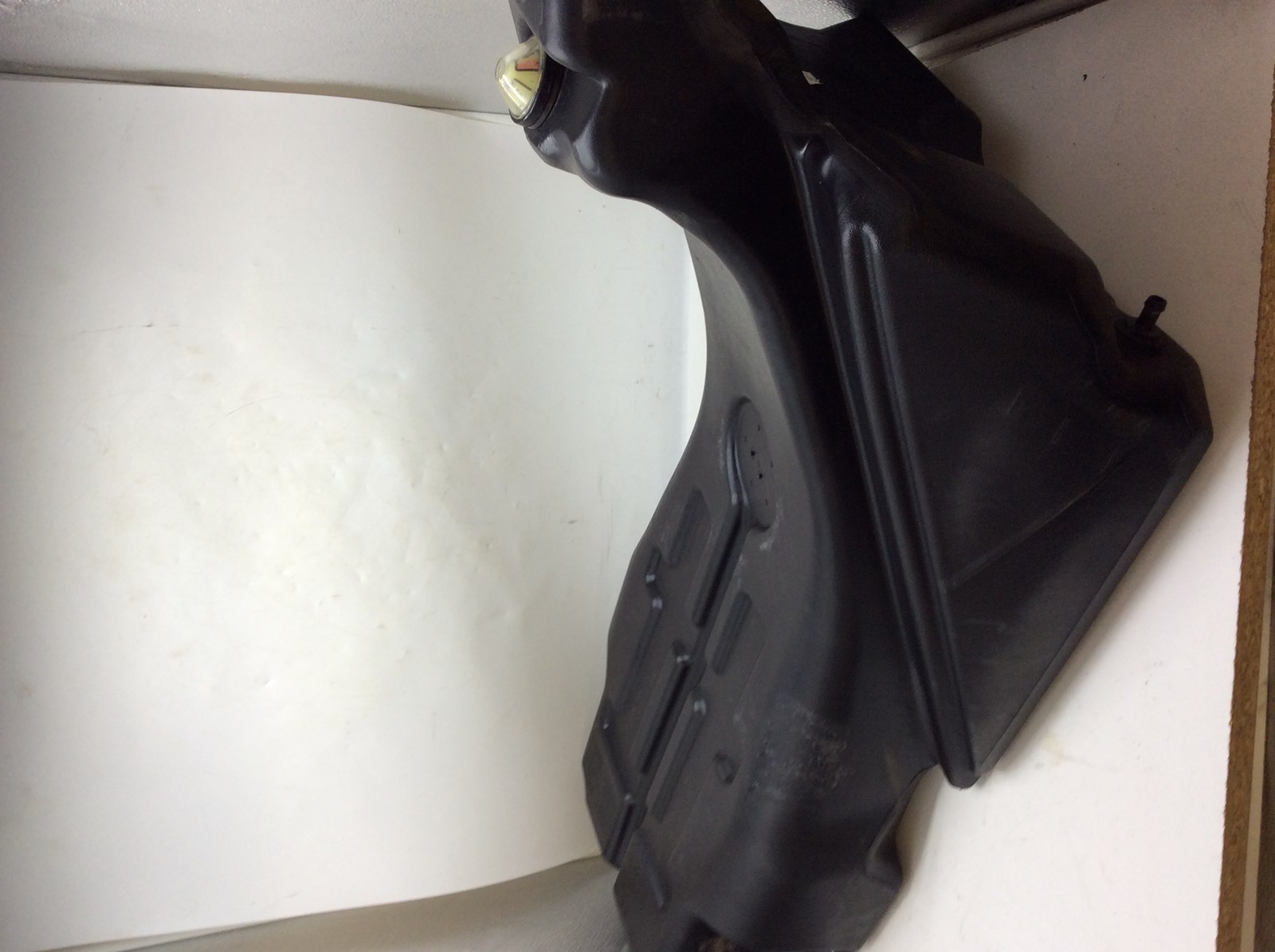2006 Ski-Doo GAS TANK - Image 3