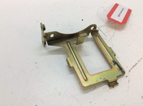2006 Yamaha Unit Bracket - Image 3