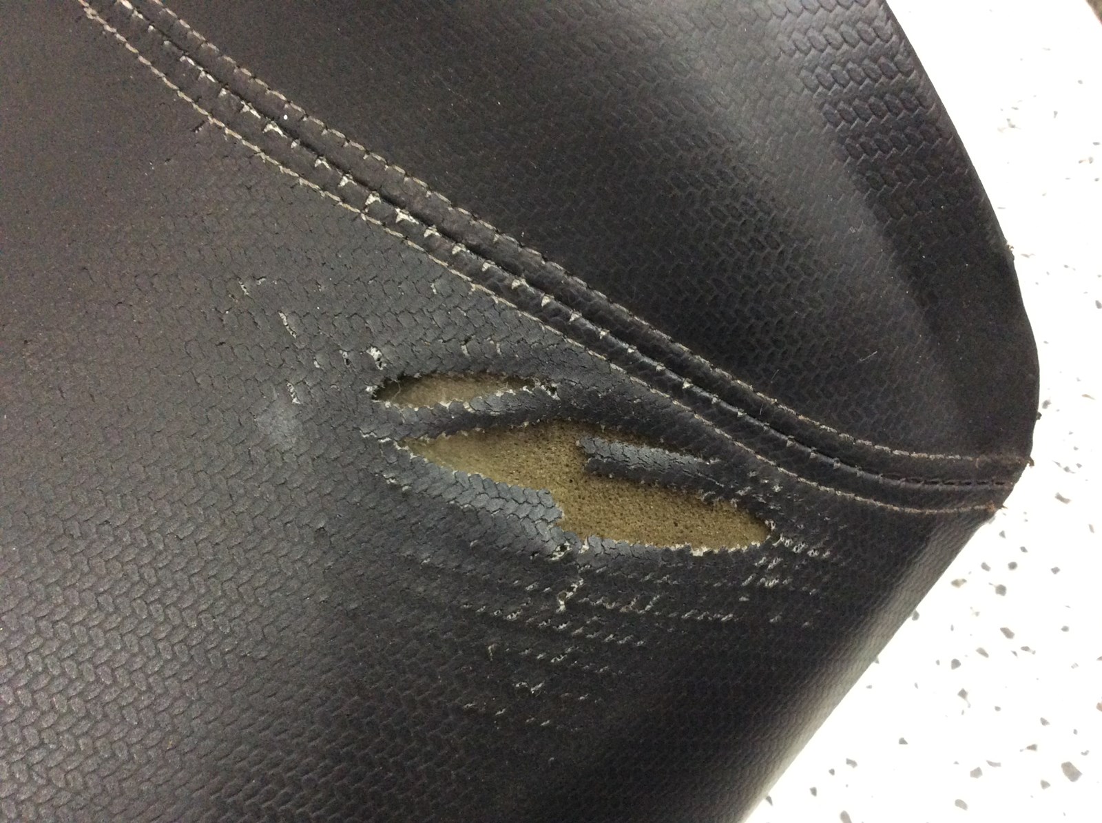 2005 Ski-Doo Seat Assembly - Black - Image 3