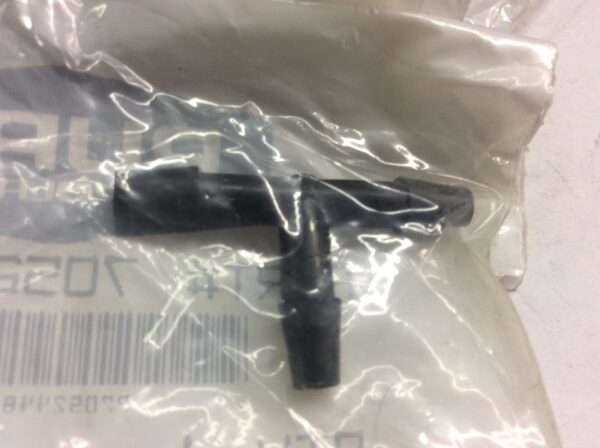 2017 Polaris Fitting, T, 3/16 Polyethylene - Image 2