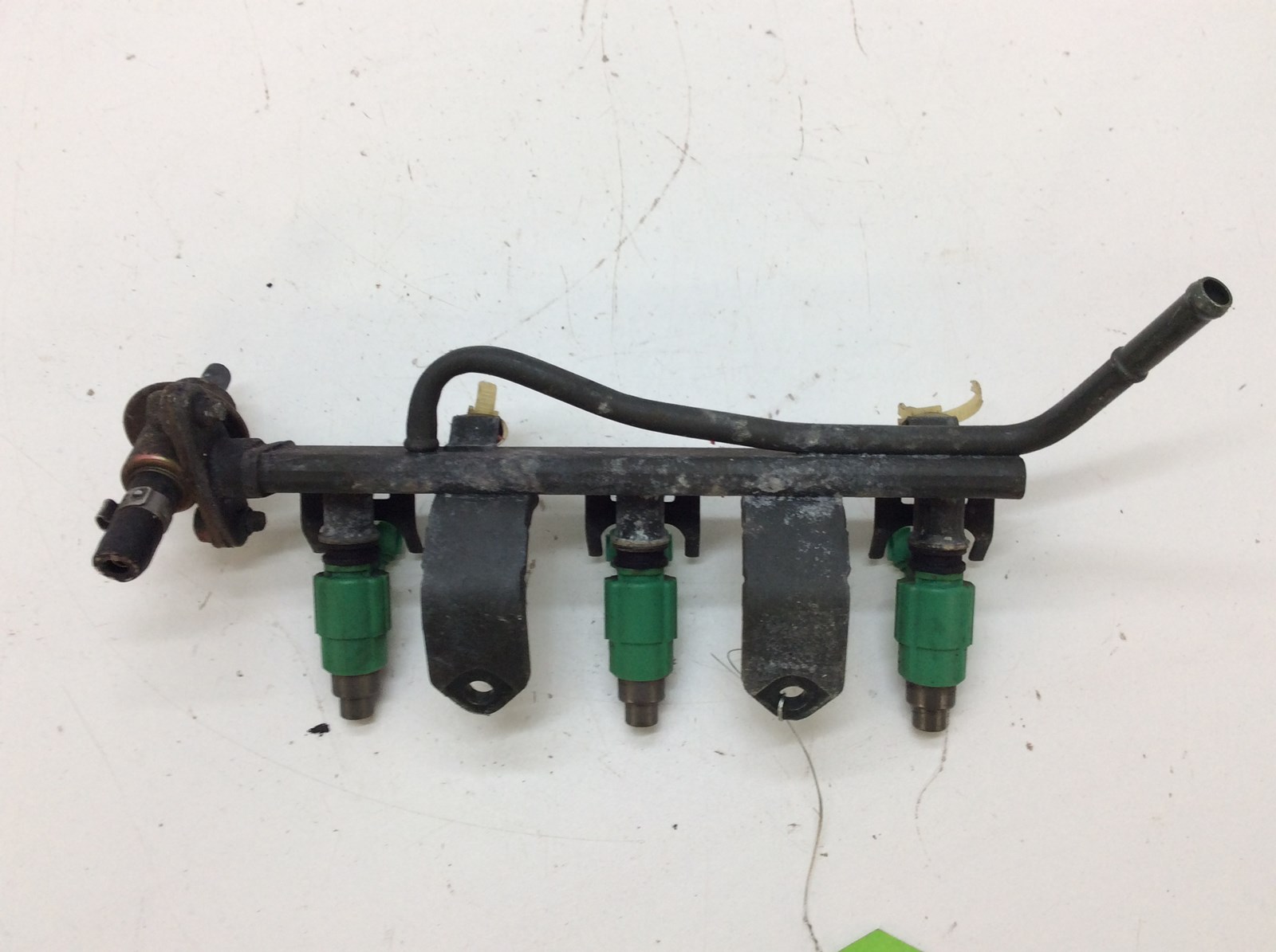 2004 Arctic Cat Fuel Rail W/ Injectors - Image 5