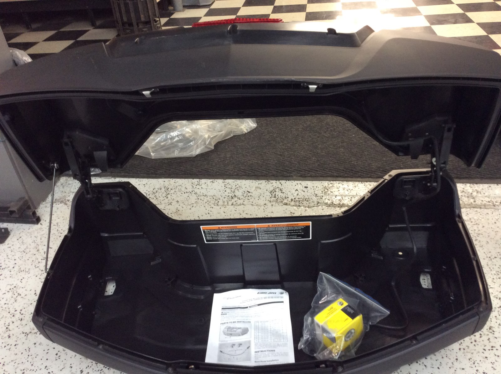 2012 Can-Am OUTLANDER BOX - Image 5