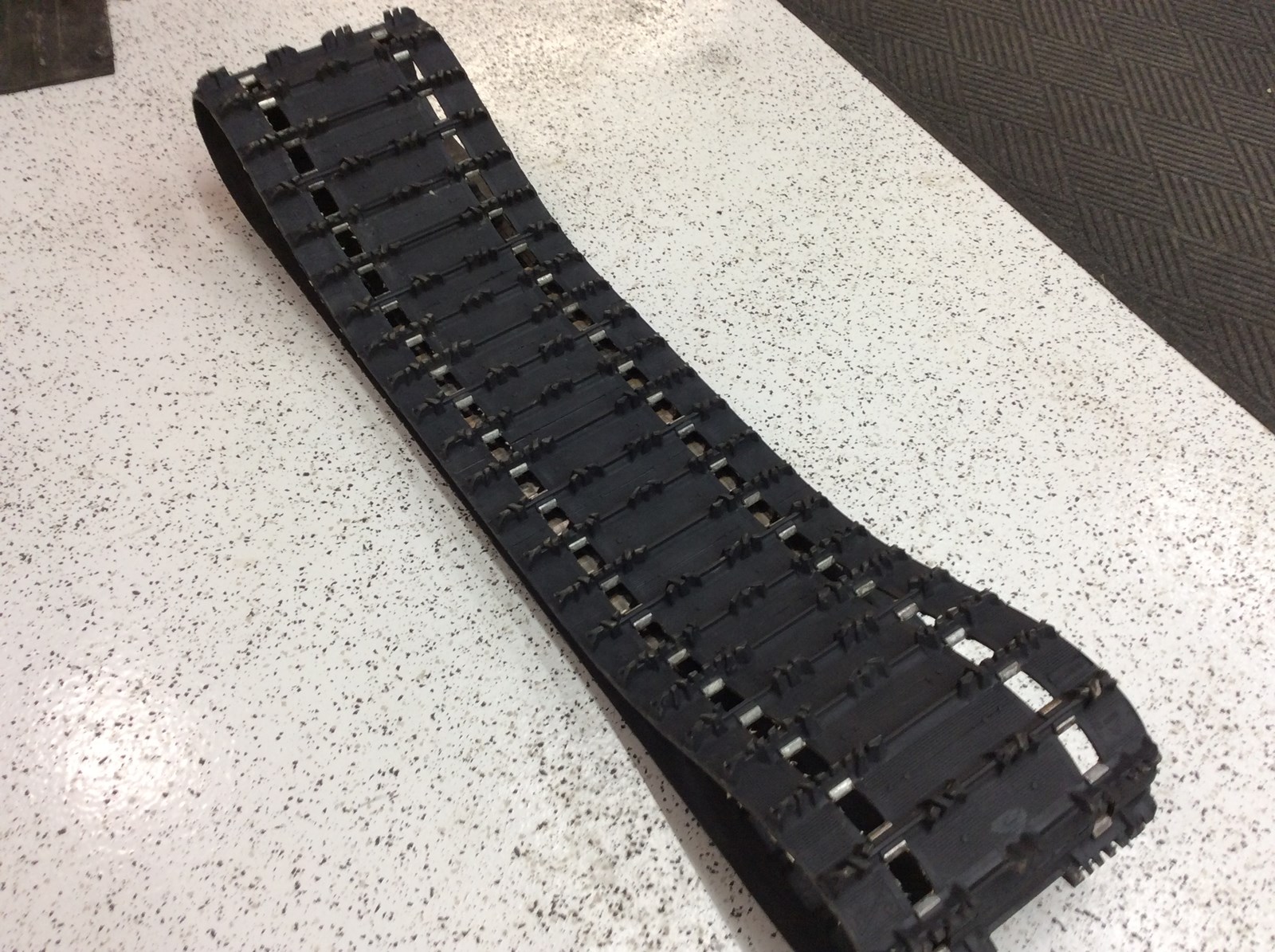 2017 Ski-Doo Track 15x137x1.25 - Image 2