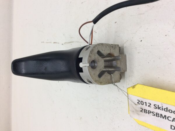 2012 Ski-Doo THROTTLE ASS. - Image 2
