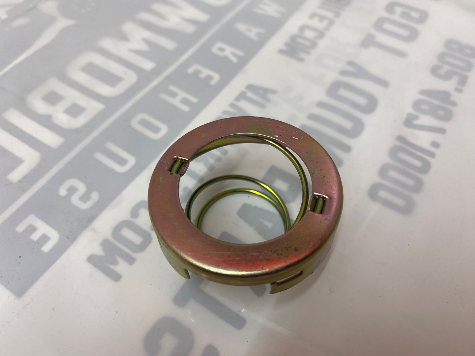 1991 Polaris Headlight Bulb Retainer - Image 3