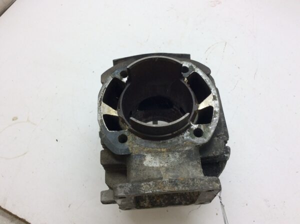 1974 Yamaha Cylinder - Image 3