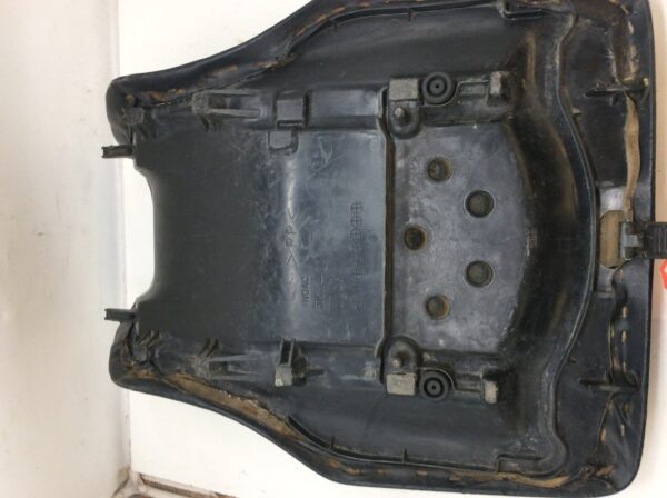 2005 Yamaha SINGLE SEAT ASSY - Image 4