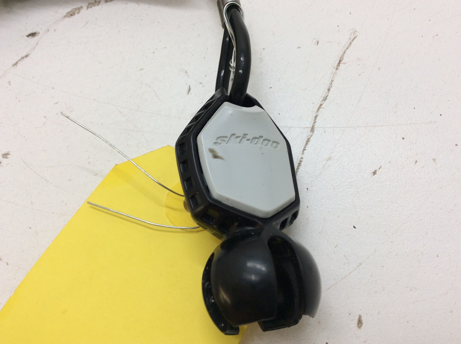 2017 Ski-Doo DESS Cap/Key - Image 2