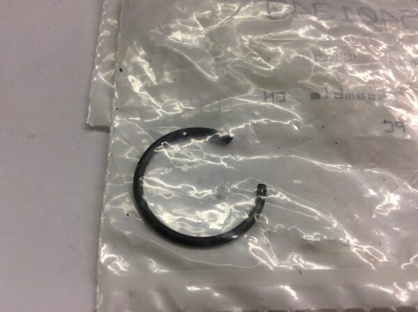 2025 Can-Am Circlip, CV Drive Shaft - Image 2