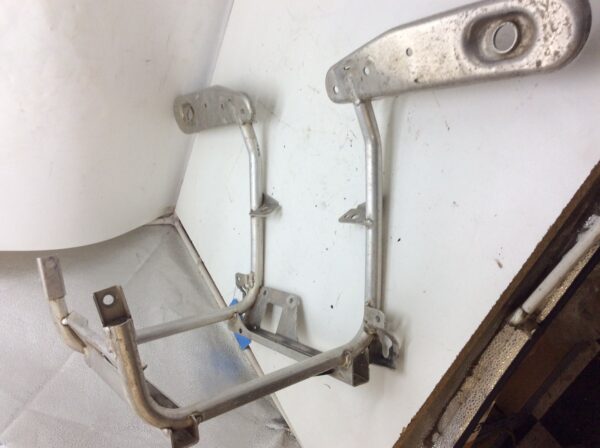 2009 Polaris RACK SUPPORT - Image 2