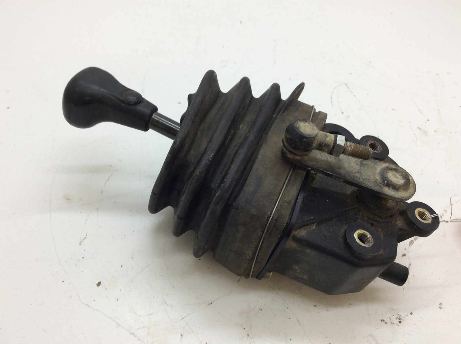 2005 Yamaha Shifter Assembly - Image 3