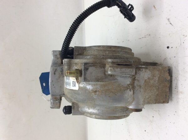 2009 Polaris FRONT DIFF - Image 4