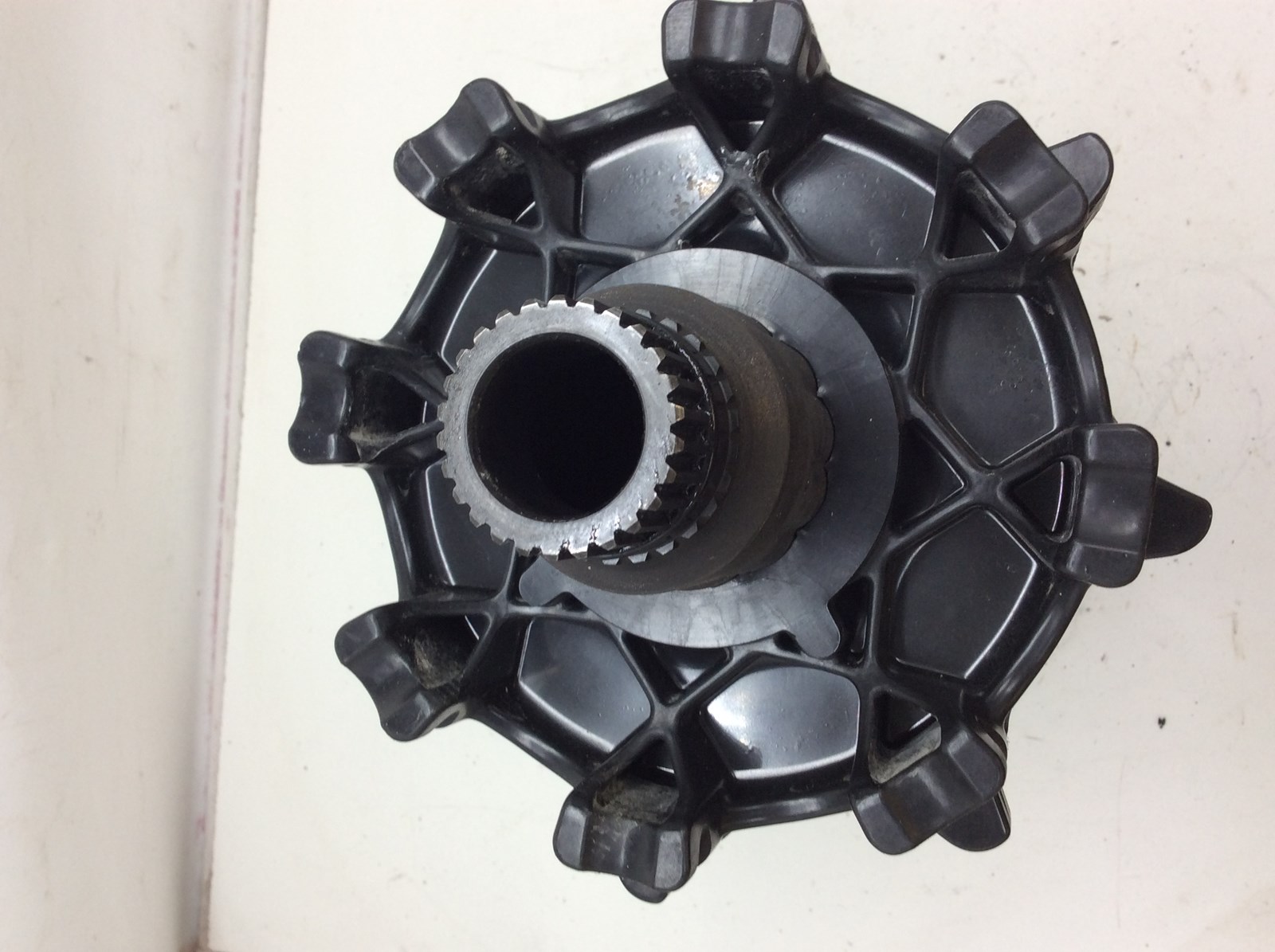 2024 Ski-Doo DRIVE AXLE MXZ X-RS 600R - Image 2