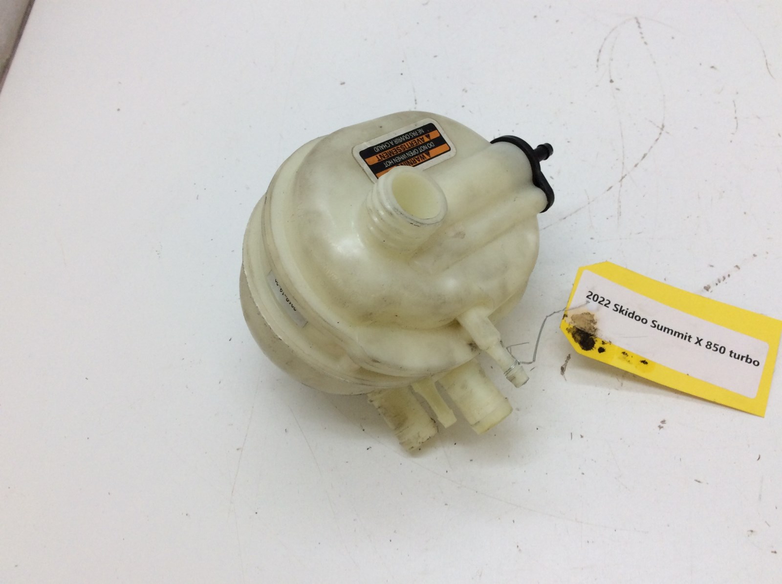 2022 Ski-Doo Coolant tank - Image 2