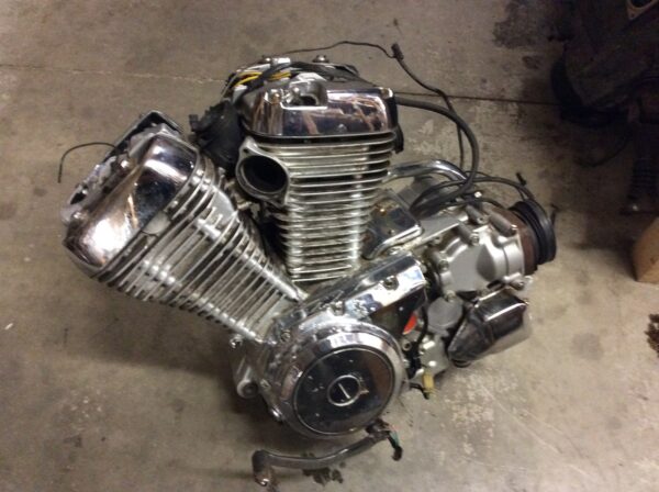 1986 Suzuki MOTOR INTRUDER 700 - Image 3