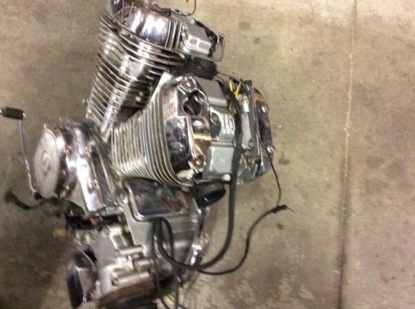 1986 Suzuki MOTOR INTRUDER 700 - Image 4