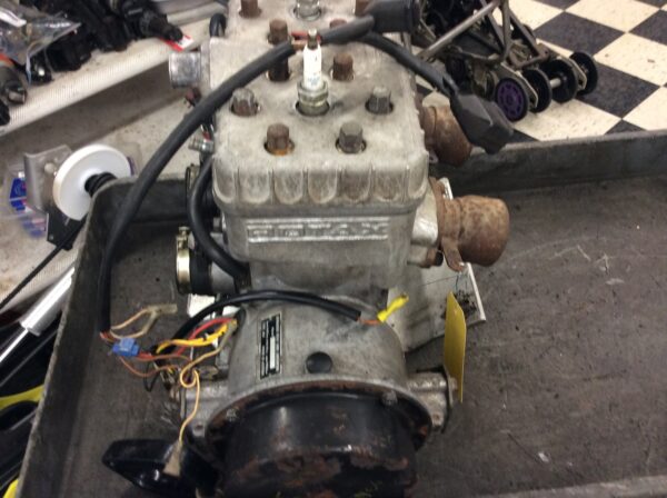 1981 Ski-Doo motor  good used motor turns over - Image 3