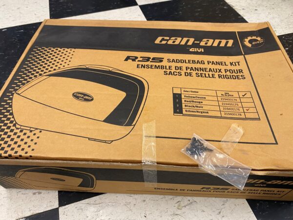 2013 Can-Am R-35 Saddlebag Panel Kit- Black - Image 2