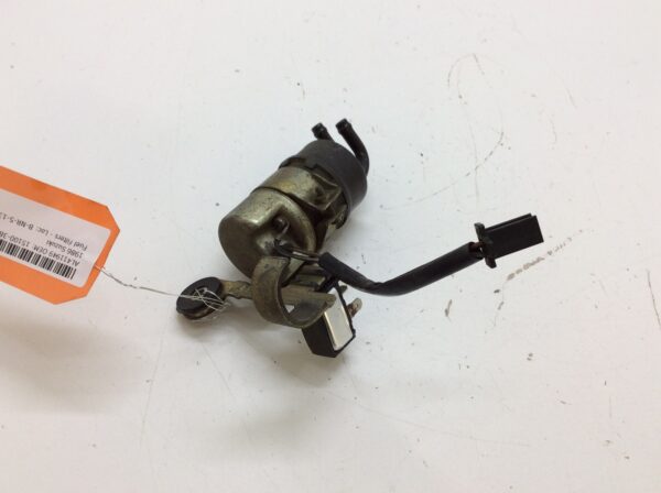 1986 Suzuki Fuel Pump Assembly - fits Intruder 700 GLF - Image 3