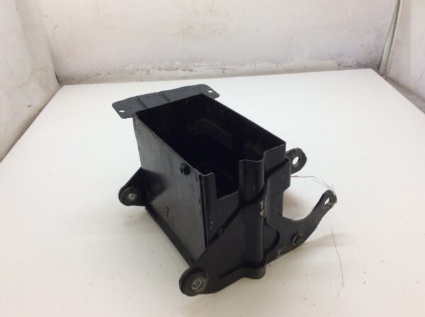 1986 Suzuki Battery Holder - fits Intruder 700GLF - Image 4