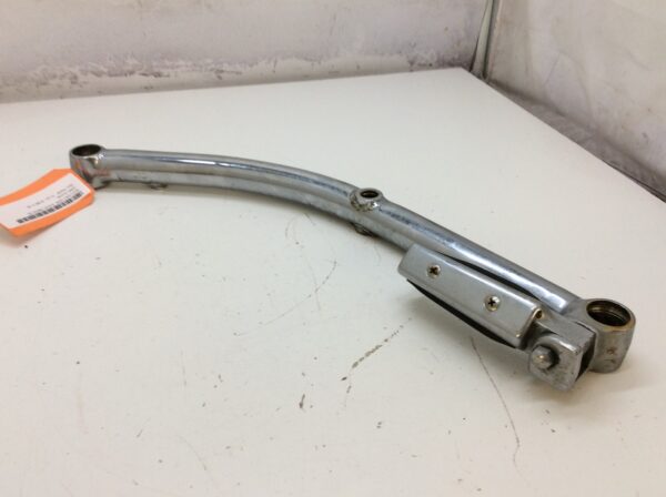 1986 Suzuki Right Grab Bar Fender Stay - fits Intruder 700GLF - Image 3
