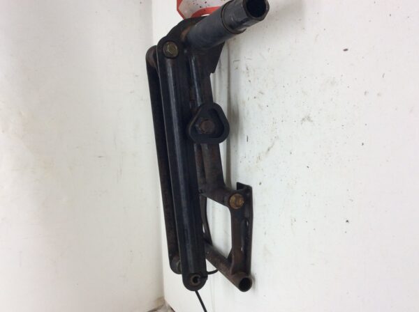 2014 Yamaha SUSPENSION BRACKET - Image 2