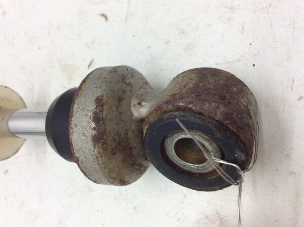 2010 Ski-Doo CENTER SHOCK - Image 4