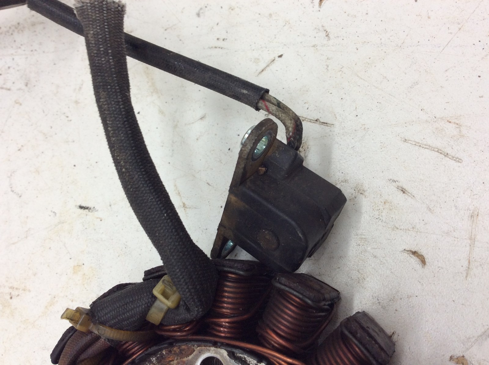 2002 Yamaha STATOR - Image 4