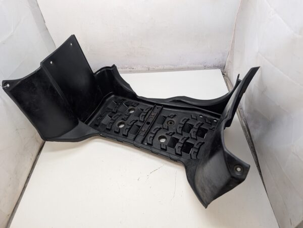 2005 Yamaha Cover 1 - Image 2